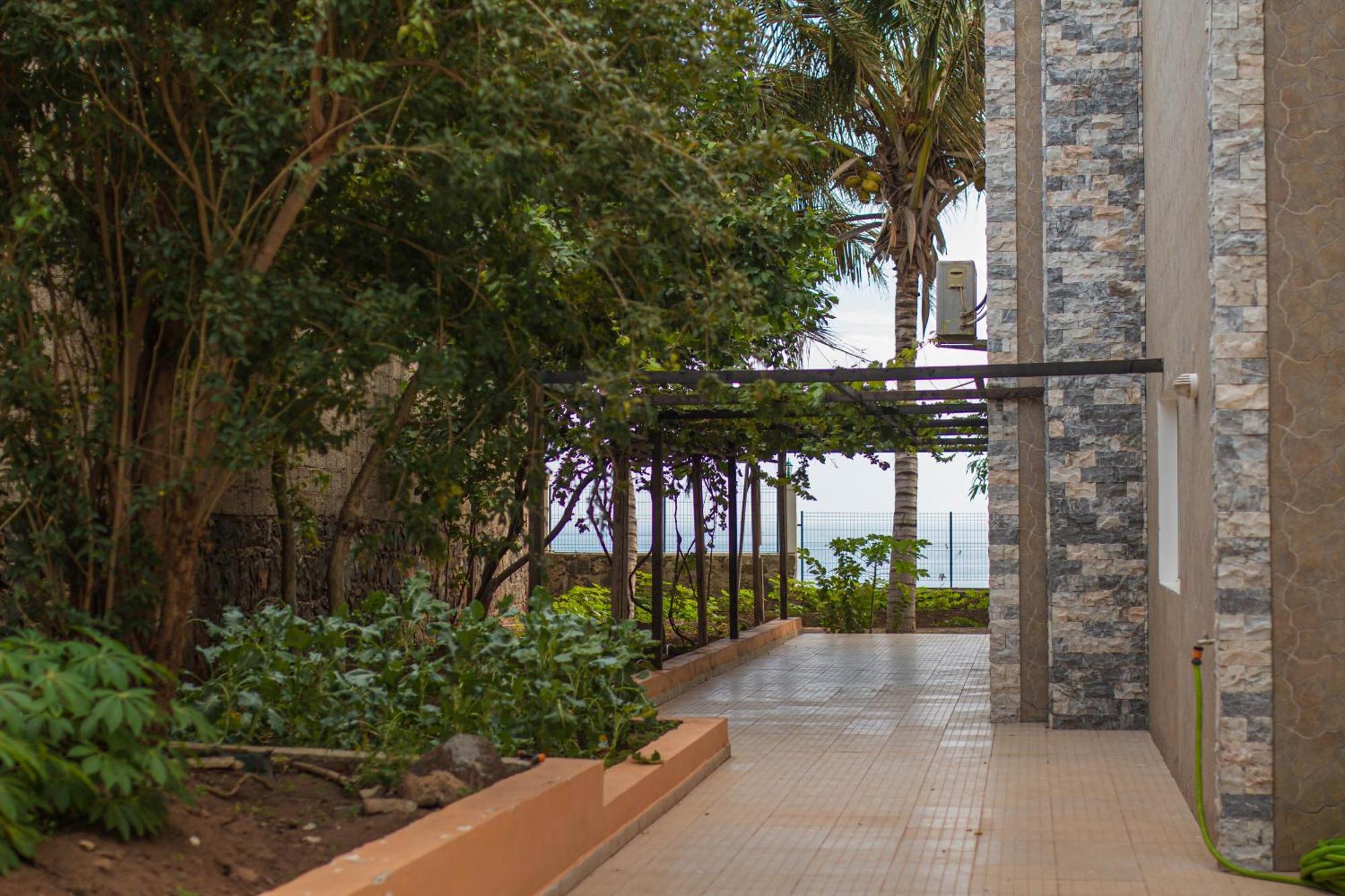 Cidade Paradise Guesthouse Cidade Velha Exterior photo